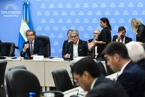Presionado por la oposición, el titular de ARCA defendió en Diputados el enfoque tributario del Presupuesto 2026. Crédito: HCDN.