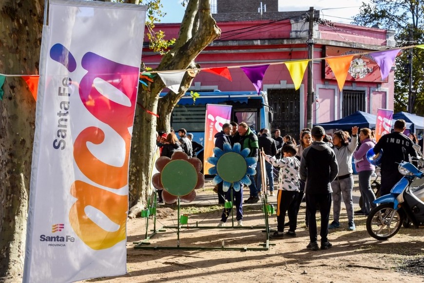 El programa facilita trámites de salud, empleo y documentación.