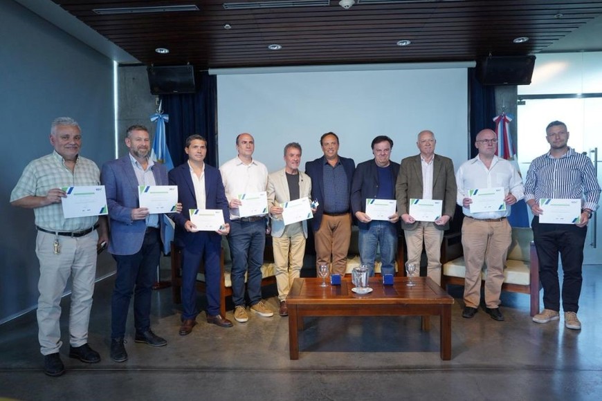 La jornada reafirmó el trabajo conjunto entre cámaras, universidades y organismos públicos para fortalecer la seguridad vial. Foto: Gentileza CCIV