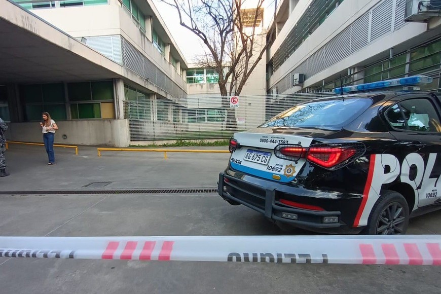 Los uniformados recogieron varias vainas servidas que quedaron sobre la calle. Foto: Marcelo Manera