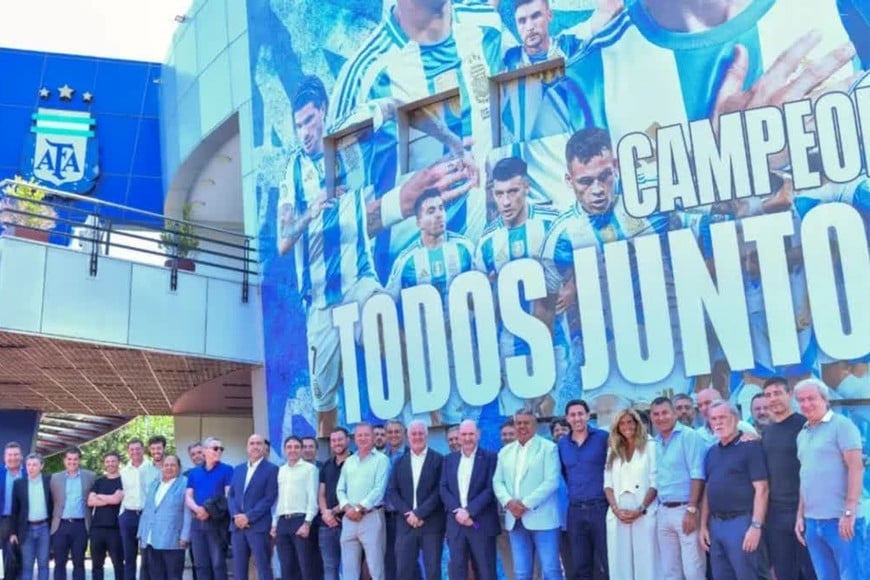 En el predio Lionel Messi en Ezeiza. Encabezado por el presidente de la AFA, Claudio Tapia, este jueves se reunió el Comité Ejecutivo de la Liga Profesional para realizar un balance de la presente temporada y delinear la que viene, que tendrá nuevo formato, aunque aún no se dieron a conocer detalles.