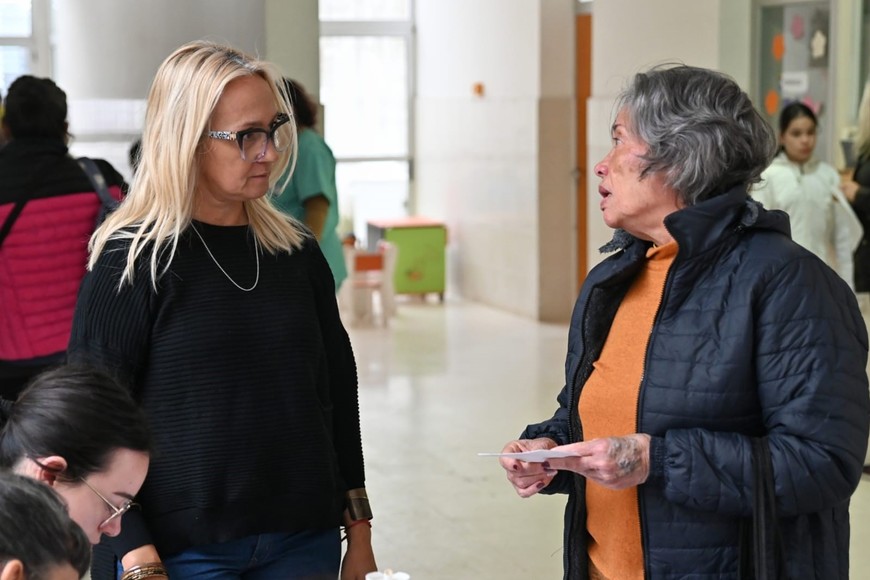 Silvina Correa (izq.) en una de las actividades previstas de Agendá Salud, un ciclo organizado por la cartera sanitaria que se extenderá hasta el 25 de noviembre. Crédito: Gentileza.