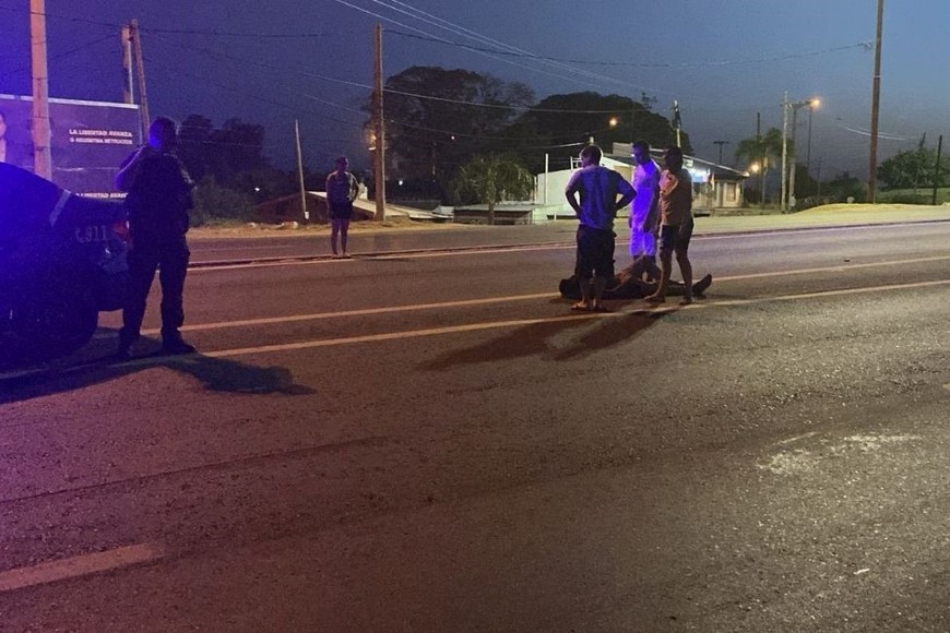 El peatón atropellado fue trasladado al hospital Cullen. Foto: Gentileza