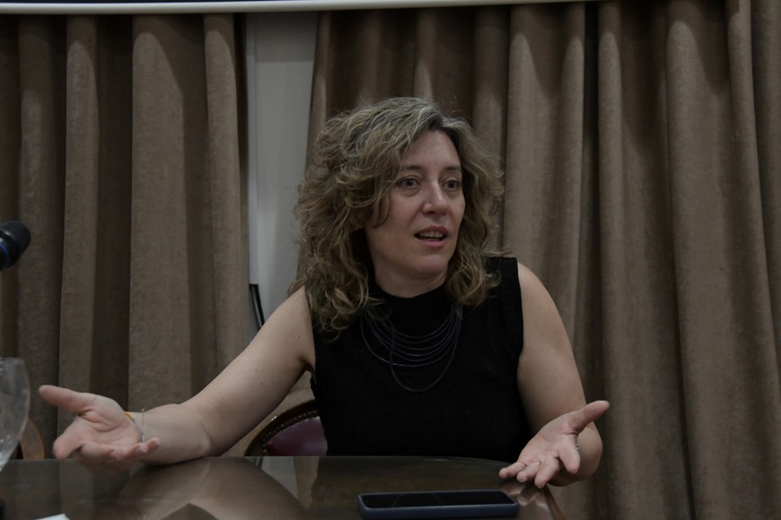 Entrevista a Cecilia Goyeneche: “Está de moda socavar la democracia a través de procesos institucionales” Fotos: Manuel Fabatía