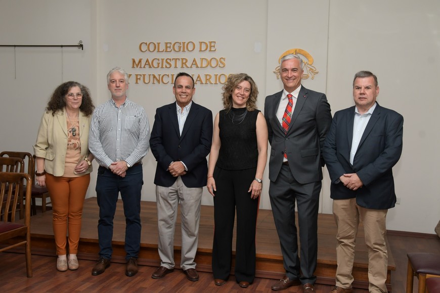 Entrevista a Cecilia Goyeneche: “Está de moda socavar la democracia a través de procesos institucionales” Fotos: Manuel Fabatía