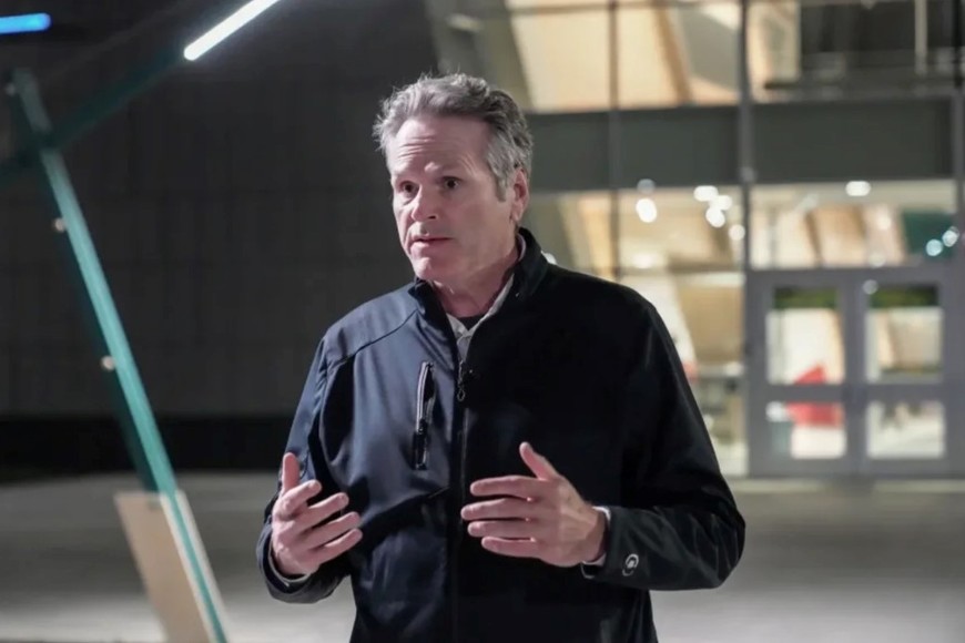 El gobernador de Alaska, Mike Dunleavy.