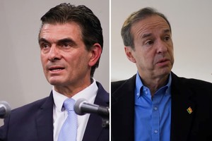 Rodrigo Paz y Jorge Quiroga definen la presidencia.