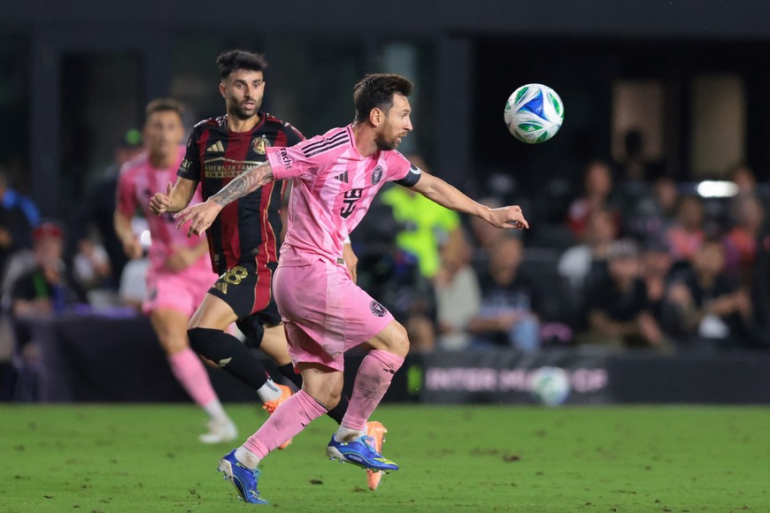 Oct 11, 2025; Fort Lauderdale, Florida, USA; Inter Miami CF forward Lionel Messi (10) controls the ball against Atlanta United during the first half at Chase Stadium. Mandatory Credit: Sam Navarro-Imagn Images