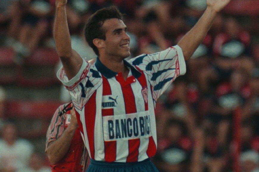 Martín Perezlindo con la camiseta de Unión. Surgido de las inferiores, fue campeón mundial juvenil en Malasia 1997.