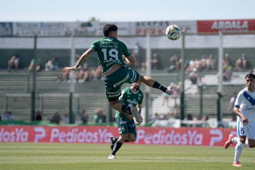 Sarmiento vs Vélez. Foto: @CASarmientoOf