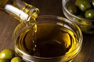 Dos marcas de aceite de oliva que  no contaban con la autorización sanitaria