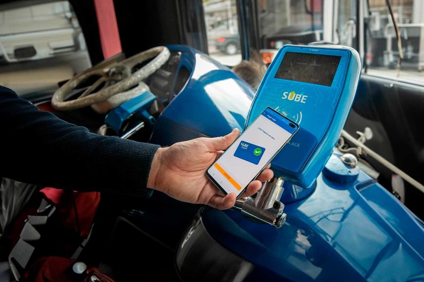Pagar el colectivo también quedó afectado por la caída masiva de las billeteras virtuales.