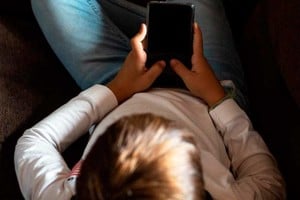 Las redes sociales se convirtieron en un espacio de riesgo para los más jóvenes.