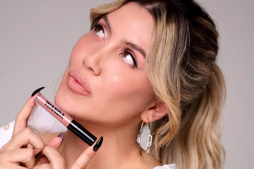 Nara fue denunciada por usurpación y le reclaman 350 mil dólares.