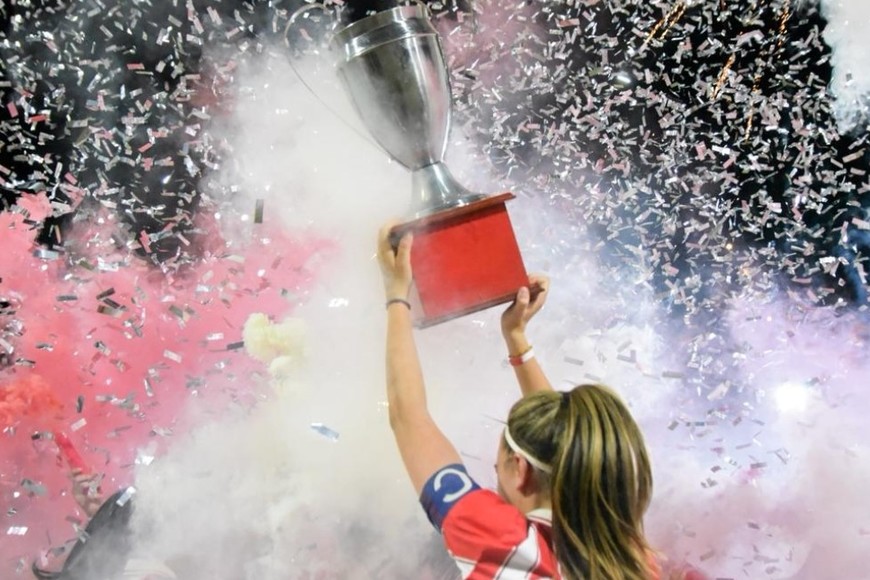 La emoción fue total: abrazos, lágrimas, cánticos y un festejo que se extendió en la noche santafesina Gentileza Prensa Unión