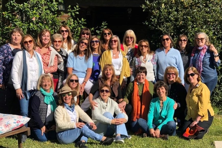 La promoción 1975 del Colegio Nuestra Señora del Calvario celebra 50 años de amistad.