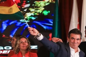El presidente electo de Bolivia, Rodrigo Paz Pereira, y un festejo moderado, como se cree que será su gobierno, para poder amalgamar los distintos reclamos sectoriales que se avecinan.