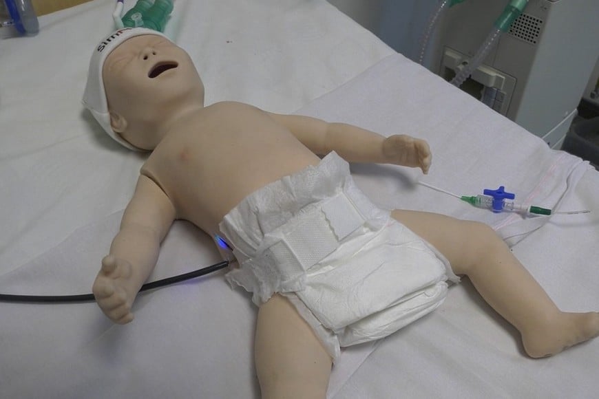 Simuladores de alta fidelidad recrean distintas situaciones clínicas.