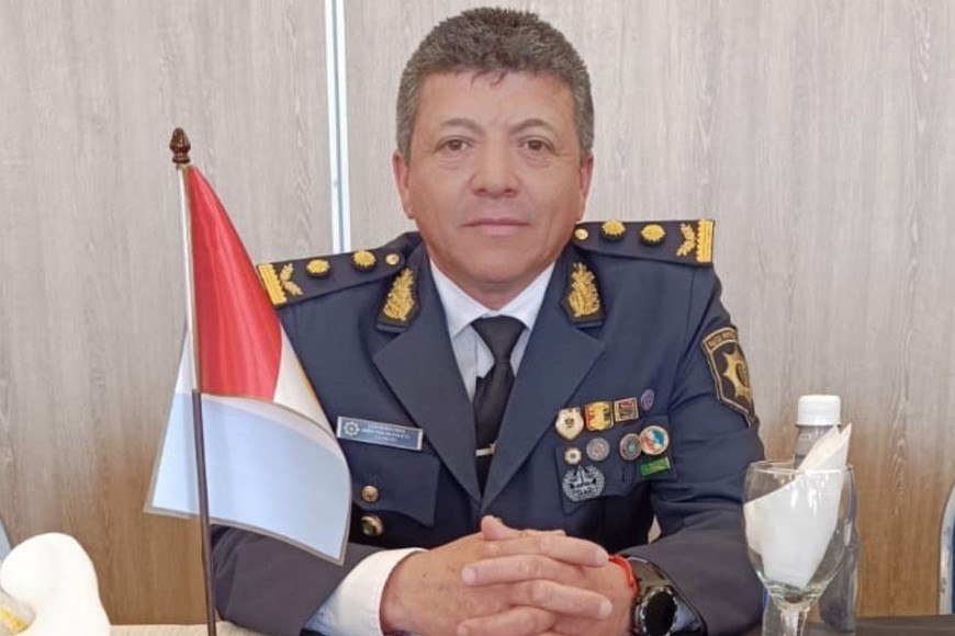 director de policía, Luis Hernández