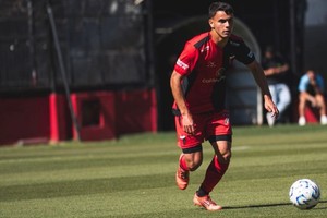 Ravano se formó en la “Escuelita de Colón” y completó todas las divisiones inferiores.