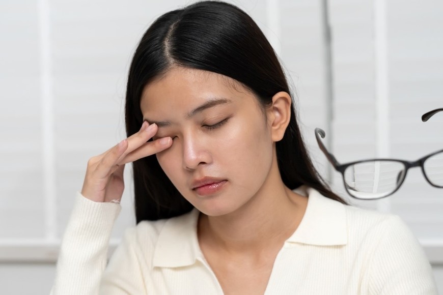 Los ojos son órganos muy sensibles, y su dolor nunca debe minimizarse.