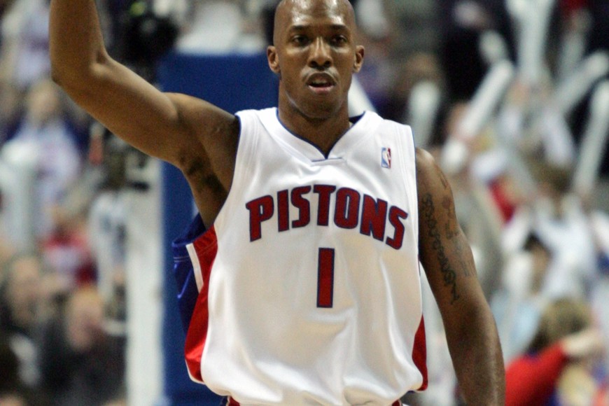 detroit pistons guard chauncey billups reacts after scoring against the cleveland cavaliers during the first half of game 7 of round 2 of their nba playoffs in auburn hills, michigan may 21, 2006.         reuters_rebecca cook chauncey billups campeonato torneo liga nba n.b.a eeuu basquet basquetbolistas partido detroit pistons cleveland cavaliers