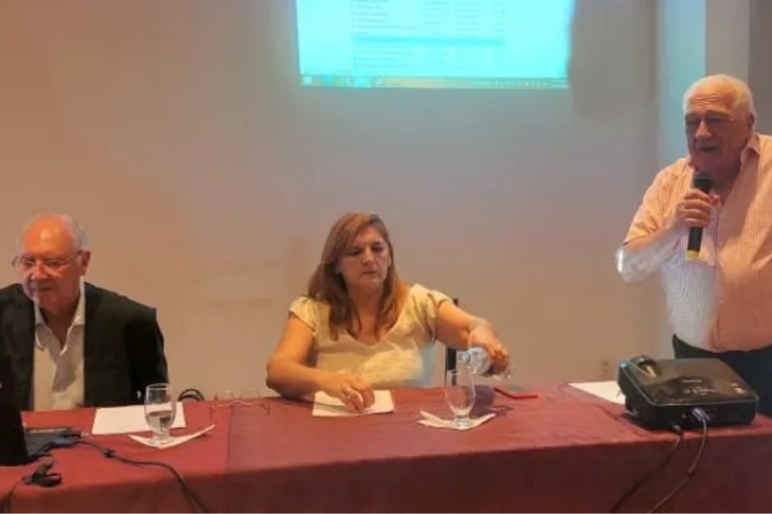 El senador Sosa le dio la bienvenida remarcando la importancia de poder contar con la presencia del Dr. Zehnder.