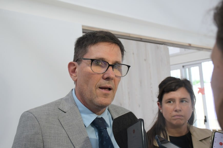 "El año que viene las escuelas van a tener nuevos equipos directivos", dijo Goity. Foto: Manuel Fabatía