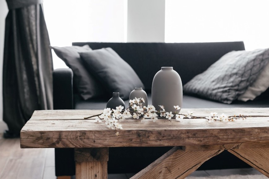 La distribución por zonas facilita la creación de espacios de trabajo, ocio y descanso en el hogar.