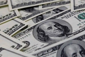 Las pizarras bancarias cerraron con bajas generalizadas este lunes en todo el país. Crédito: Reuters