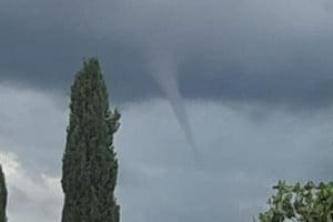 Imagen de la nube de embudo vista en Carreras. Foto: Periodismo ciudadano