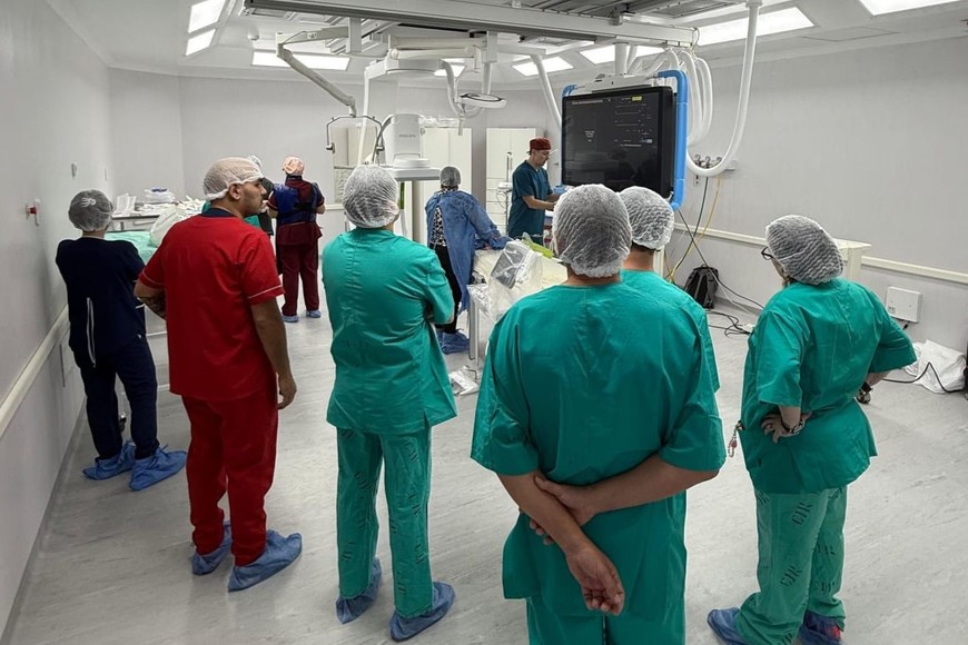 El nuevo equipamiento permite realizar procedimientos menos invasivos.