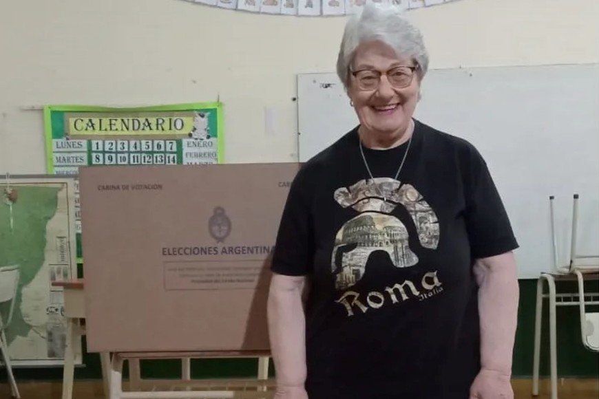 Clotilde, docente jubilada que votó en la Escuela N° 474 “Pablo Pizzurno” de Reconquista