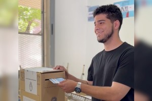 Agustín Pellegrini votó en Rosario y habló de una elección “histórica” para el país.