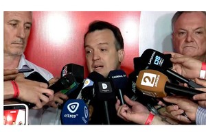 Blanco encabezó una rueda de prensa desde Rosario.