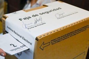 El voto argentino en el exterior. Foto: Marcelo Manera