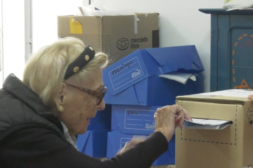 "Cuando no hay elecciones quiere decir que no hay democracia".