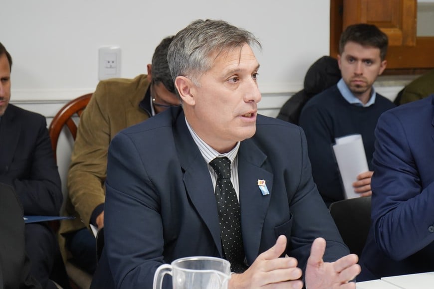 Olivares presentó el proyecto de Presupuesto 2026 que empieza a discutir la Legislatura.
Foto: Flavio Raina.