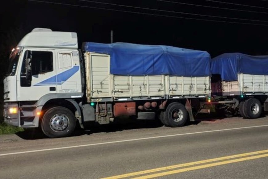 El camión que formó parte del siniestro vial.