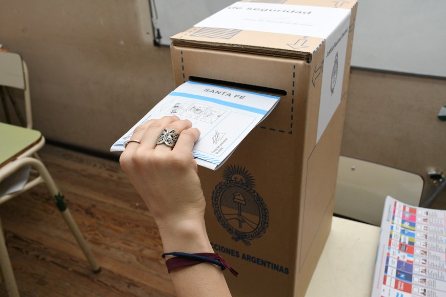 Solo en diez de los 49 circuitos evaluados no ganó la fuerza política creada desde el gobierno nacional. Crédito: Flavio Raina.