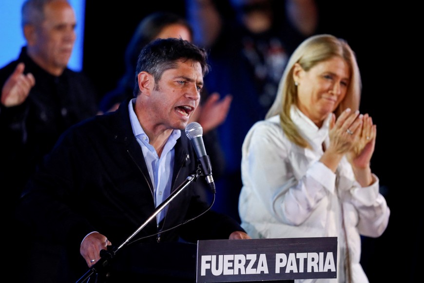 Buenos Aires Province Governor Axel Kicillof of the Peronist coalition Fuerza Patria speaks following the results of the midterm election, which is seen as crucial for Milei's administration after U.S. President Donald Trump warned that future support for Argentina would depend on Argentine President Javier Milei's party performing well in the vote, in La Plata, Buenos Aires, Argentina, October 26, 2025. REUTERS/Martin Cossarini