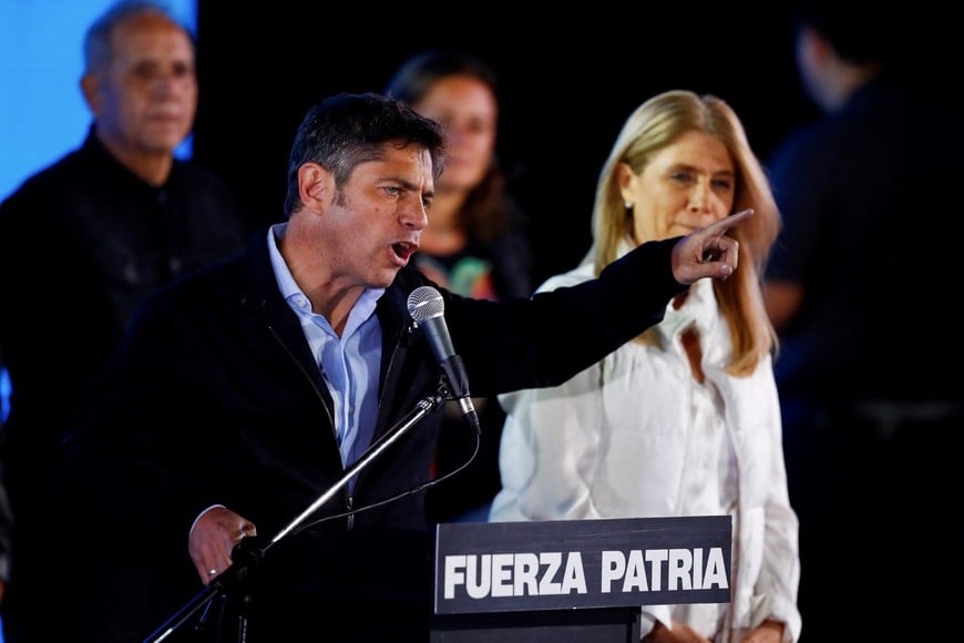 Buenos Aires Province Governor Axel Kicillof of the Peronist coalition Fuerza Patria speaks following the results of the midterm election, which is seen as crucial for Milei's administration after U.S. President Donald Trump warned that future support for Argentina would depend on Argentine President Javier Milei's party performing well in the vote, in La Plata, Buenos Aires, Argentina, October 26, 2025. REUTERS/Martin Cossarini