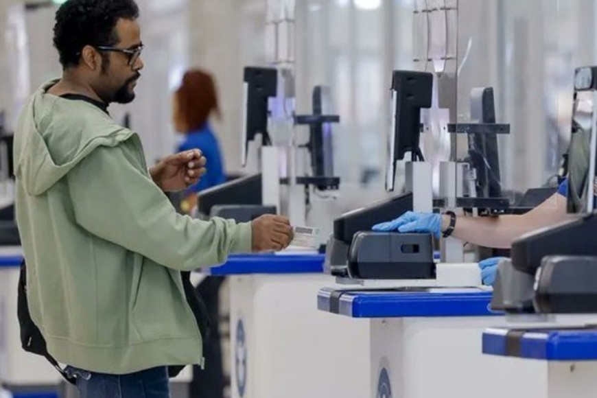 La medida se implementará en aeropuertos, puntos terrestres y puertos marítimos.