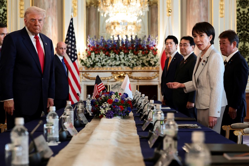 U.S. President Donald Trump and Japanese Prime Minister Sanae Takaichi attend a bilateral meeting at Akasaka Palace in Tokyo, Japan, October 28, 2025. REUTERS/Evelyn Hockstein