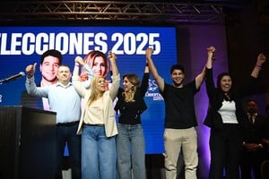 El festejo de LLA en Rosario. Crédito: Marcelo Manera