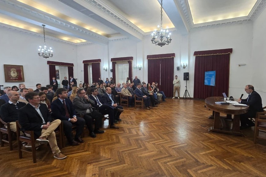 Informe Anual de Gestión del fiscal de Santa Fe Jorge Nessier MPA Esperanza