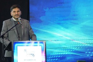 “Producimos con pasión”, dijo el gobernador este martes en la capital santafesina.