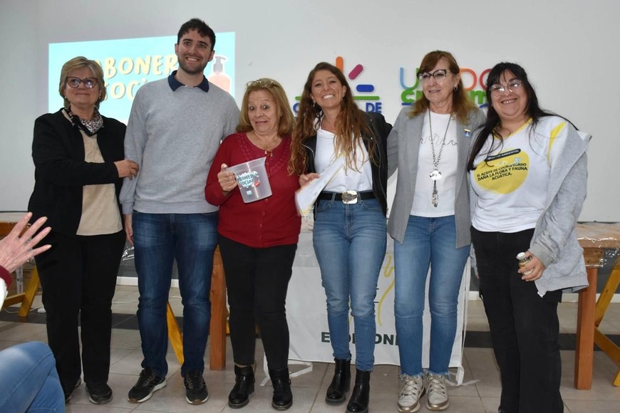 Postales de la feria “Manos Emprendedoras”.