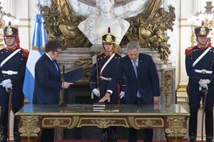 Javier Milei le tomó juramento a Pablo Quirno como Canciller de Argentina.