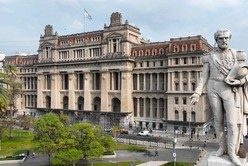 Jaldo y otros gobernadores se reúnen este jueves con Milei